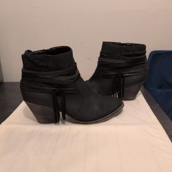 Black Faux Suede Boots Booties Western Size 11 Zip Fringe 2.5 Inch Heels