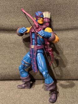 Custom Classic Hawkeye Figure