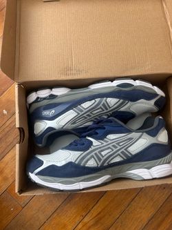ASICS gel NYC in navy steel grey colorway