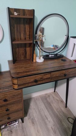 Vanity table with LED lights