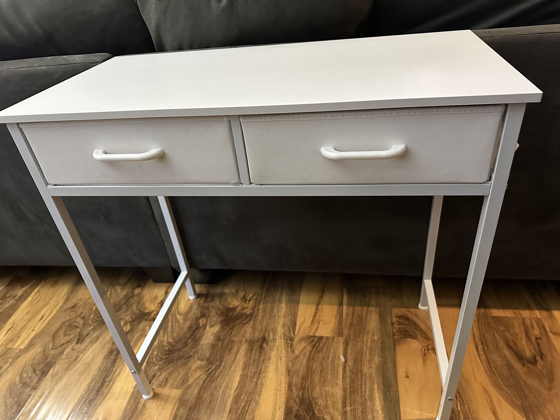 Small White Desk With 2 Drawers