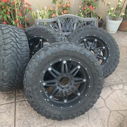 22” Fuel wheels 8x6.5 8x165