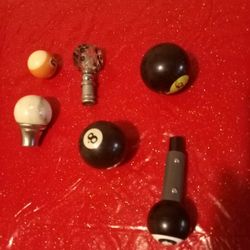 GEAR SHIFTING KNOBS AND LIGHTER