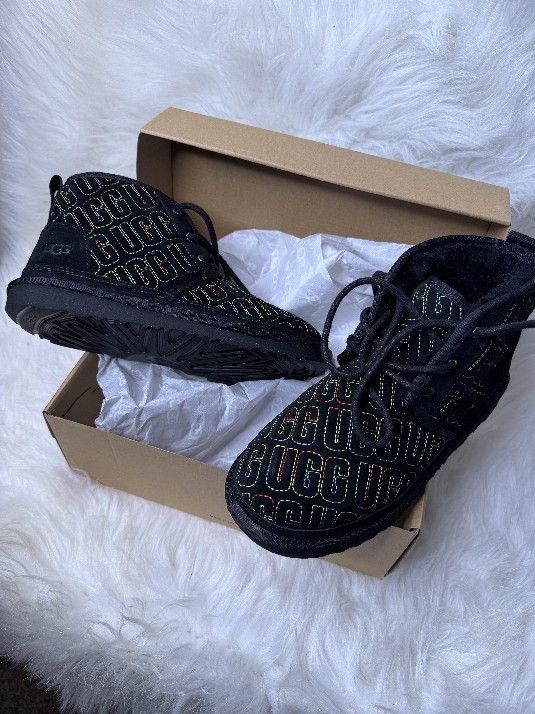 New Ugg Boots In Box $65 (Kid's)