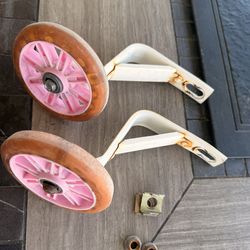 Bicycle training wheels