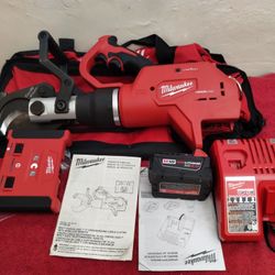 M18 MILWAUKEE ONE KEY FORCELOGIC 3 UNDERGROUND CABLE CUTTER WITH WIRELESS REMOTE $1950