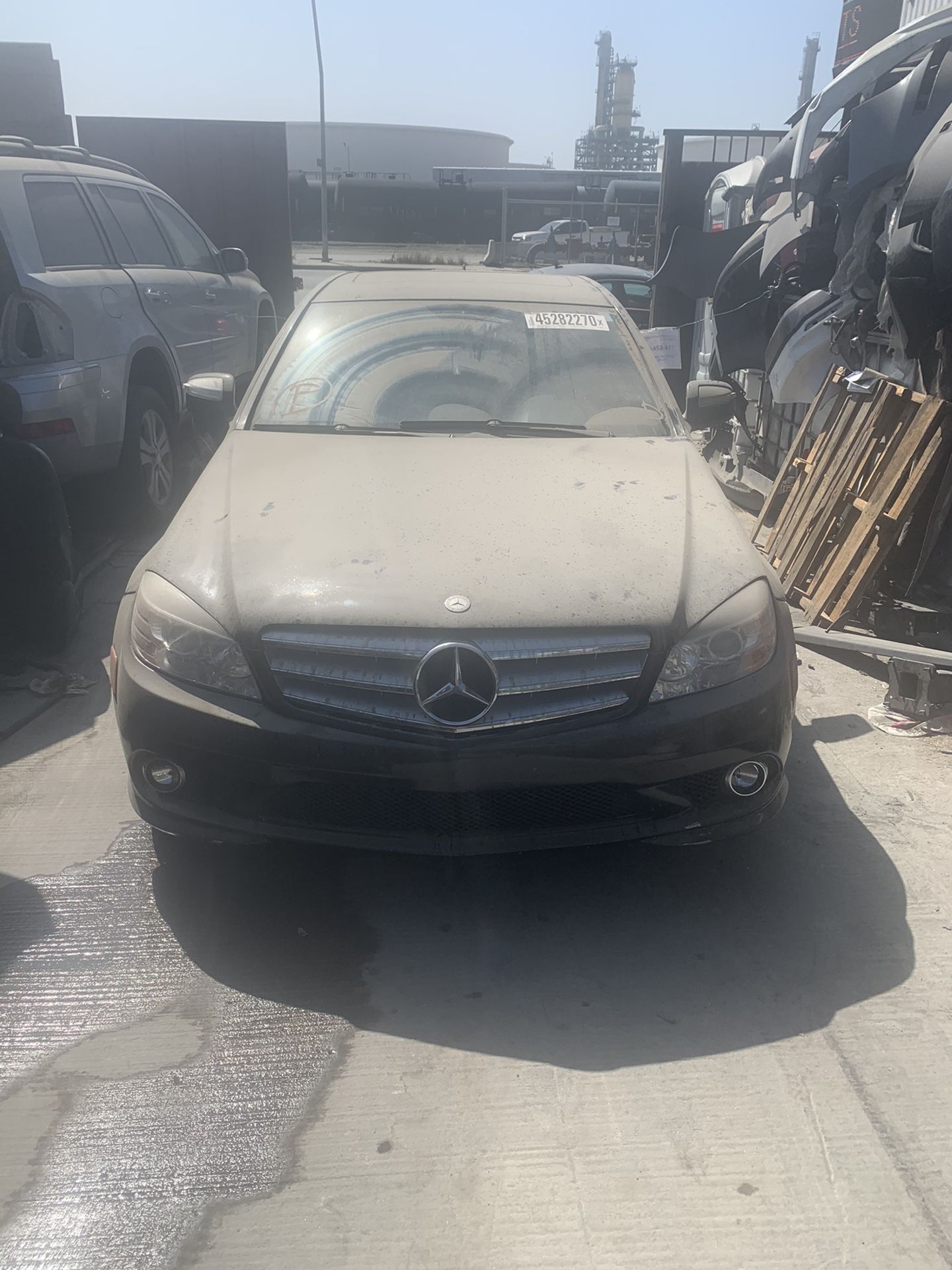 Parting out 2009 Mercedes-Benz C300