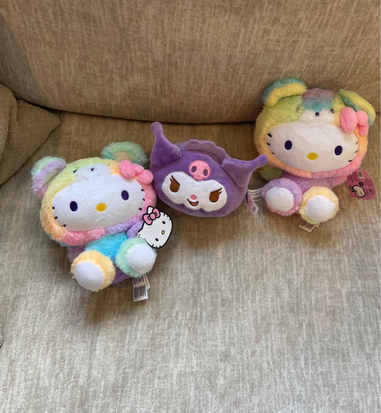Hello kitty stuffy Set