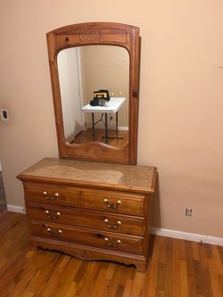 Bassett Dresser AND Mirror bedroom, nursery