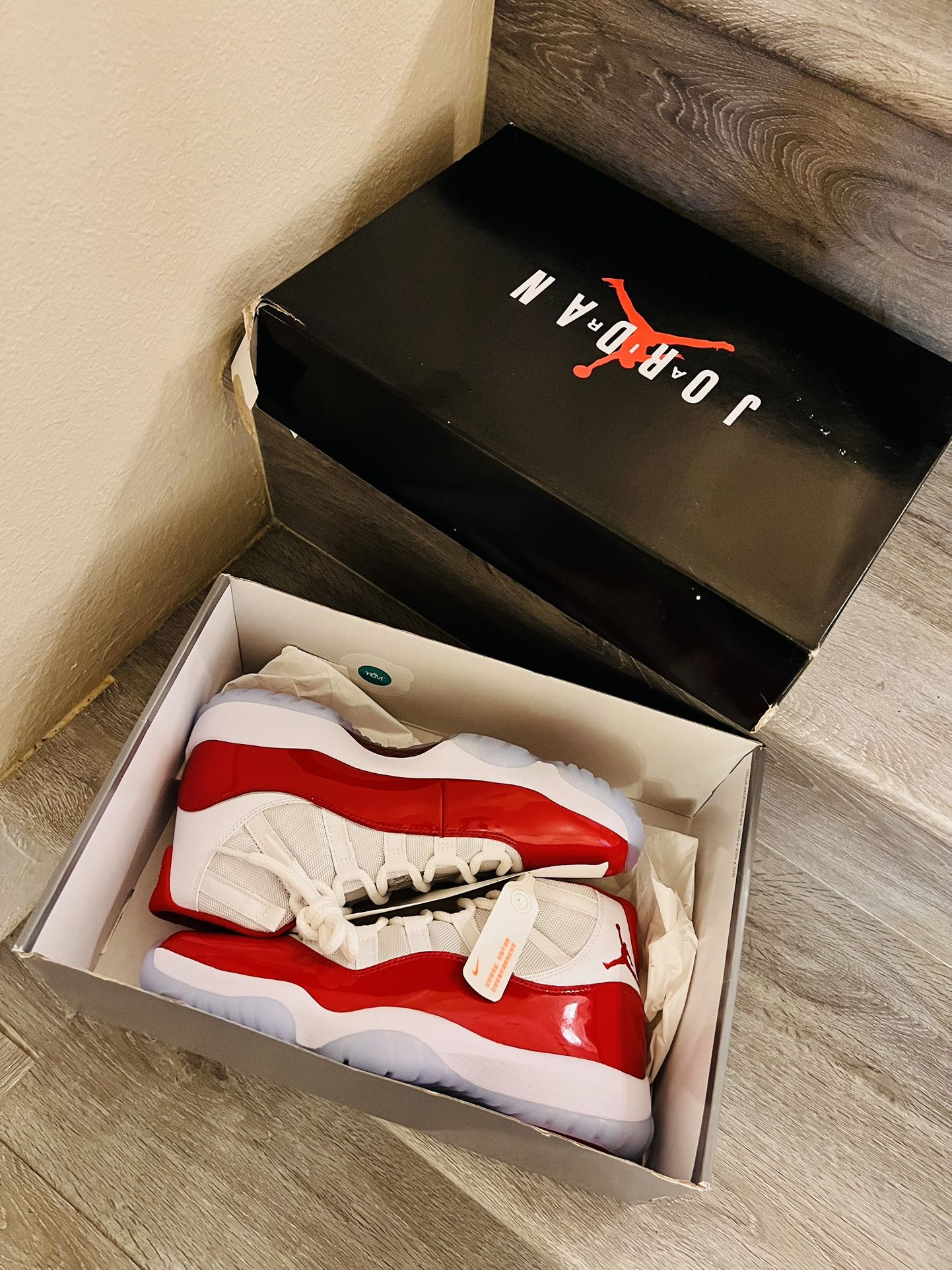 Jordan 11 retro size 8