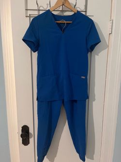 FIGS Scrubs Set- Women’s Royal Blue Color Size  xs/small petite