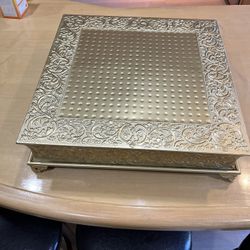 Gold Cake Stand/Riser/Plateau