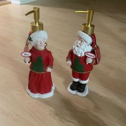 Christmas soap dispenser set
