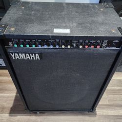 Yamaha Bass Amp B100-115