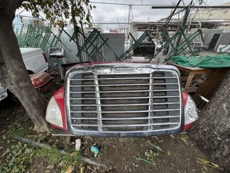 2012 Freightliner Hood