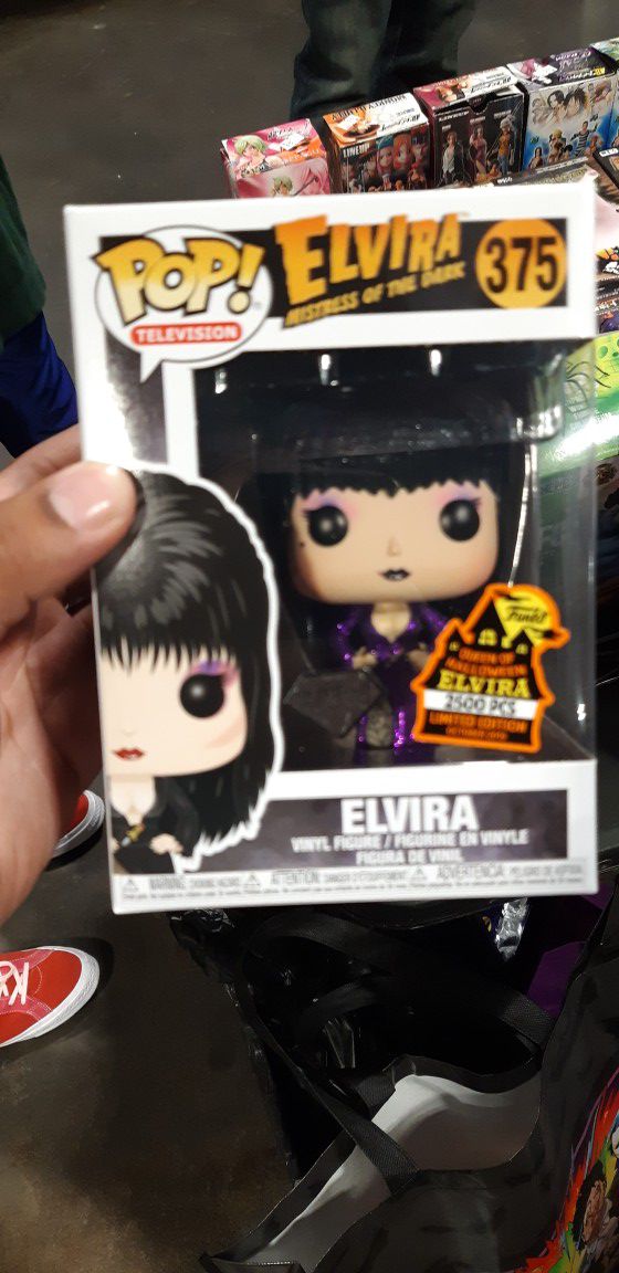 Elvira 2019 funko pop! Glitter diamond