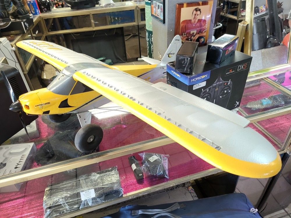 Horizon Hobby Carbon Cub S 2 1.3m BNF Remote Control Air Plane kit with extras!