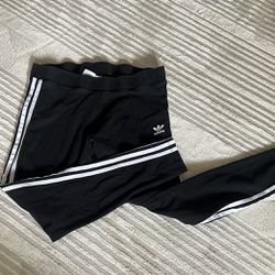 Adidas women’s black leggings size large clothing