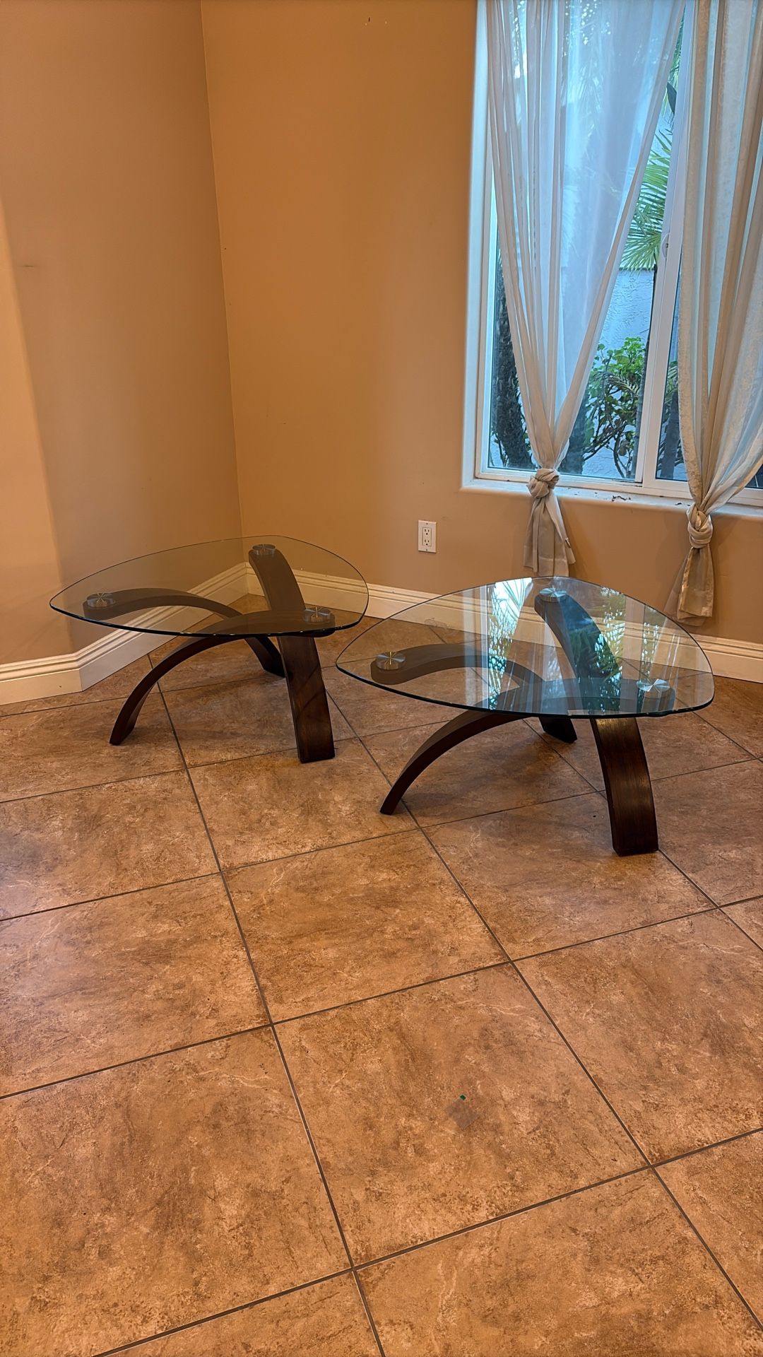 2 Glass Tables 