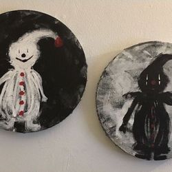 Tell Me A Bedtime Story Set Of 10” Round Acrylic Clown