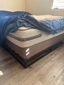 Queen Size Mattress bed set