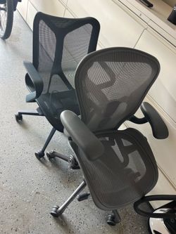 Herman miller Cosm chair 500
