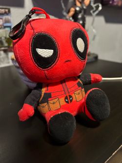 Marvel Deadpool bluetooth plushie keychain