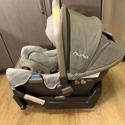 Nuna PIPA series car seat