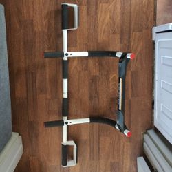 Pull Up Bar