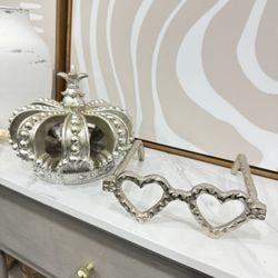Decor Crown 👑 & 👓 Glasses $10 Each 