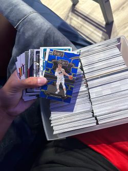 Hundreds of NBA basketball cards