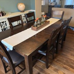 Dinning Room Table Six chairs