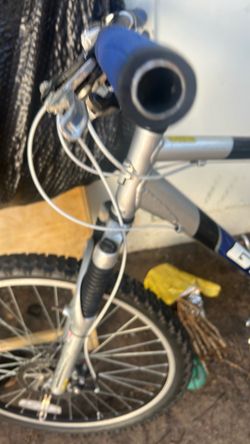 GT Avalanche Mountain Bike