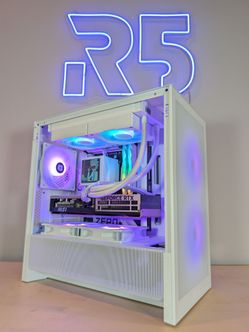 RTX 5070 // Ryzen 7 7800x3D // 32GB DDR5 // 1TB Gen4 NVMe // WiFi