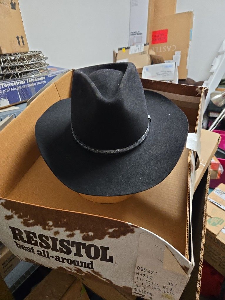 7 1/8 RESISTAL COWBOY HAT