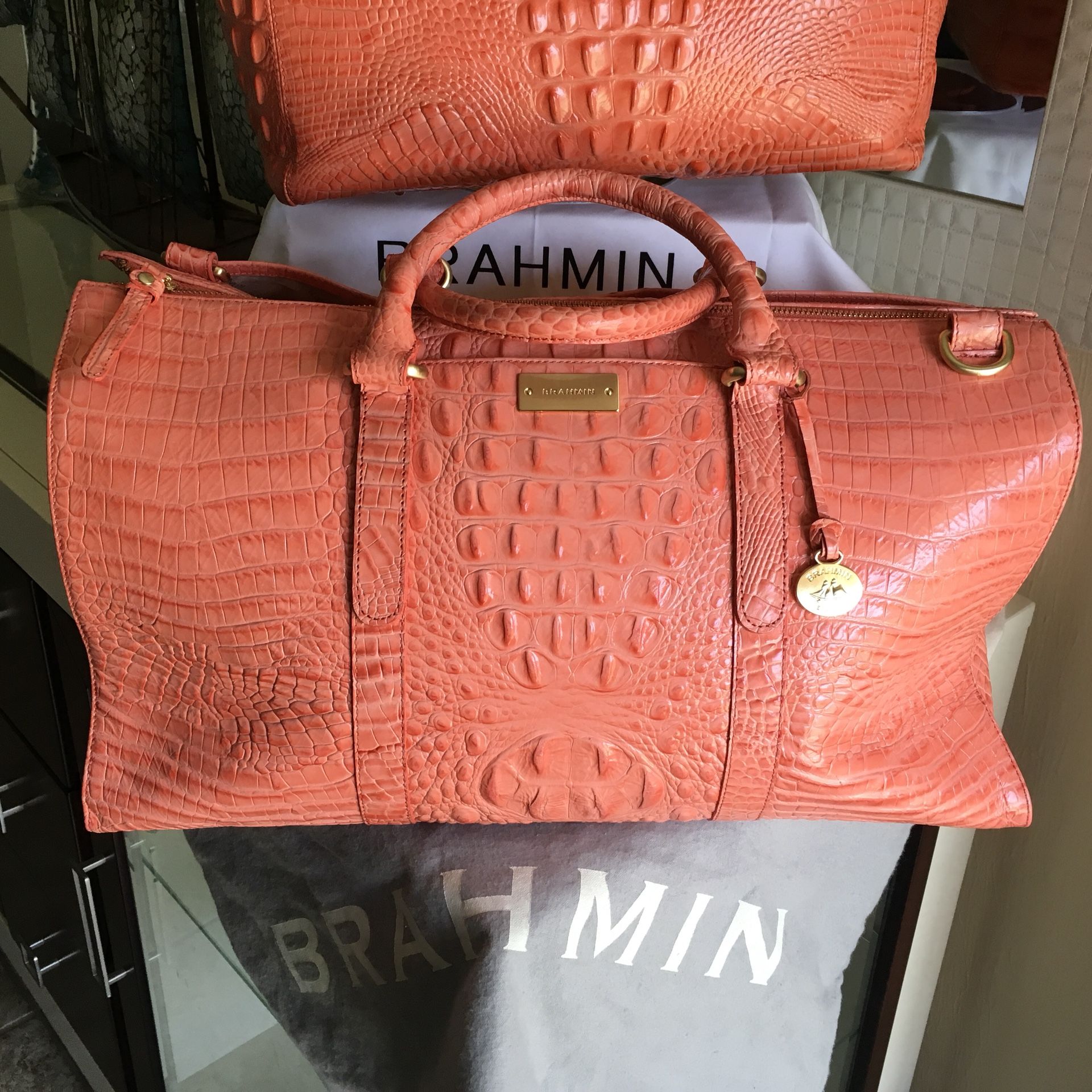 BRAHMIN CROSSBODY BAG for Sale in Port St. Lucie, FL - OfferUp