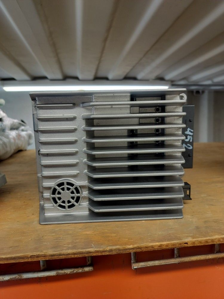2009 Mercedes-Benz C63 Amplifier Harman Becker 