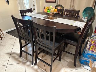 Counter Height Table And 6 Chairs