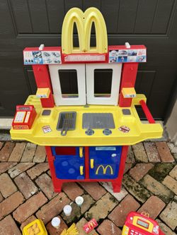 McDonalds Drive Thru Playset - Vintage McDonald’s Drive-thru Toy