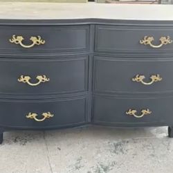 Vintage 6 Drawer Dresser