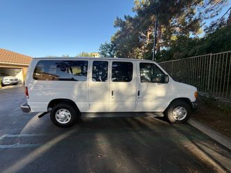 2006 Ford E350