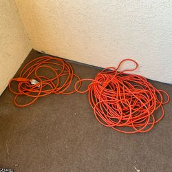 2 Extension Cords