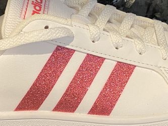 Girls sneakers deals size 1.5