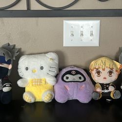 5 Plush Toys
