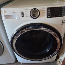 Electric GE WASHING MACHINE LIKE NEW STILL