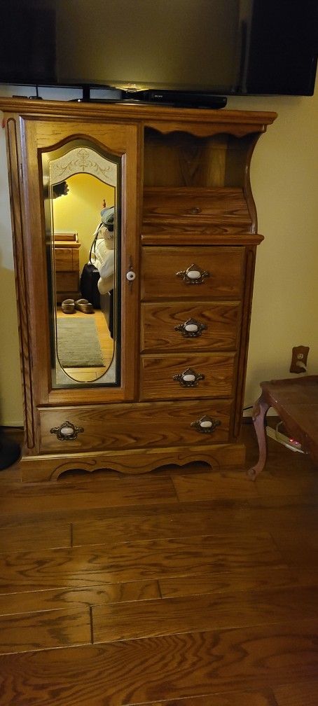Antique Bedroom Set 5 Pieces
