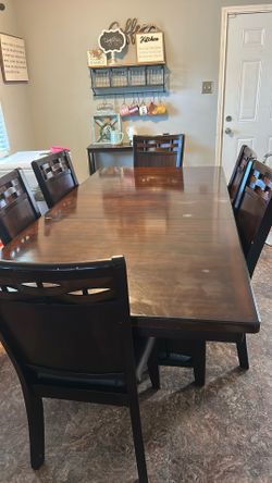 Dinning Table