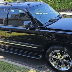 2004 Chevrolet Suburban