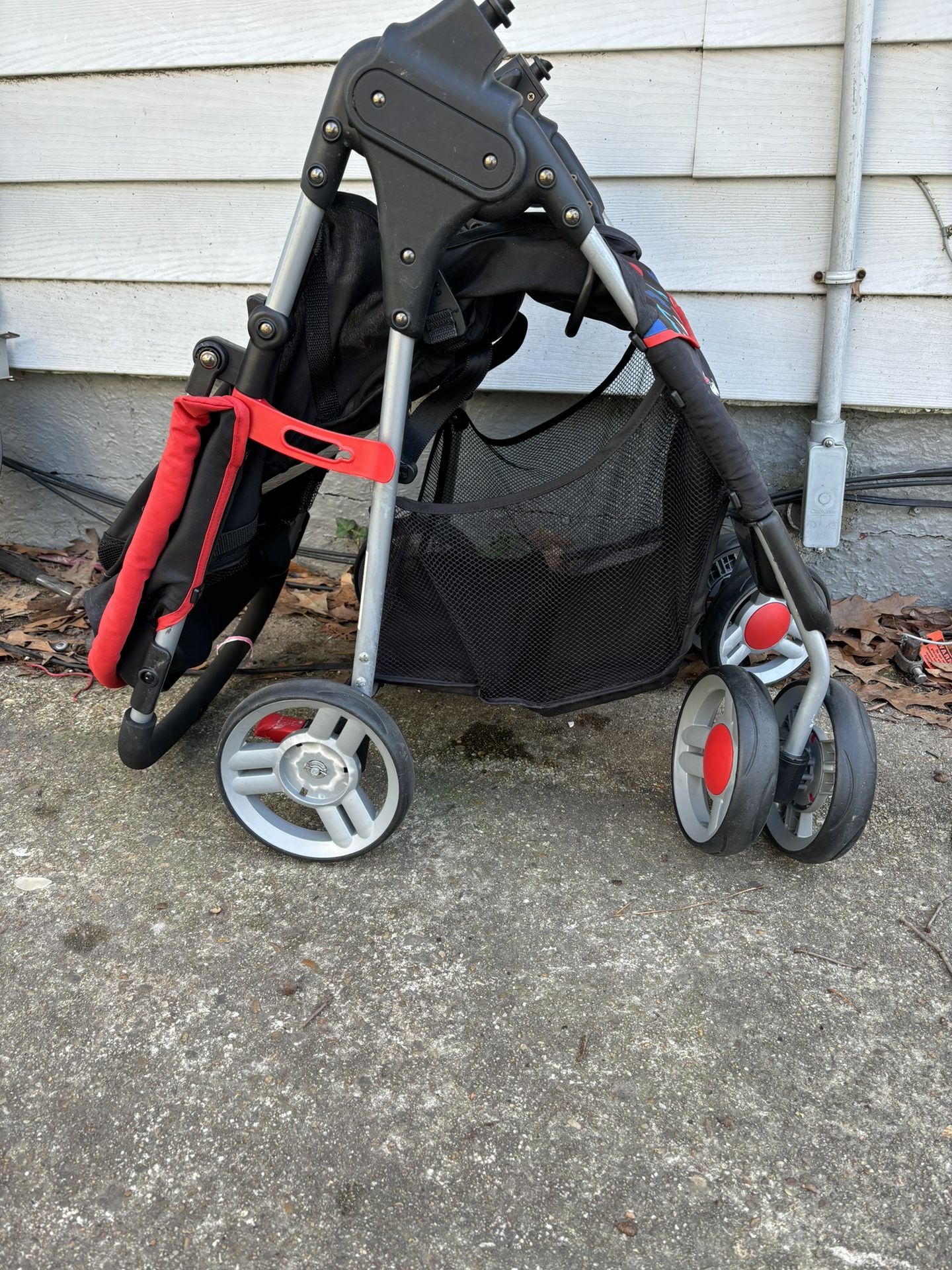 Stroller 