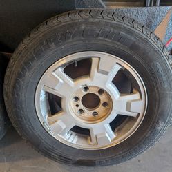 Ford F150 17" OEM wheels and tires
